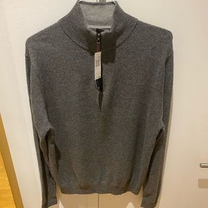 Bloomingdale’s mens zip neck cashmere sweater NWT